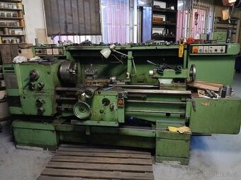 Soustruh SUI 40/1000