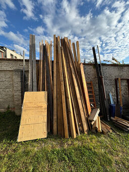 Krov s podbitím a plechovou krytinou