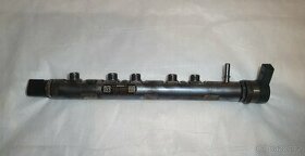 Palivová lišta BMW Common Railu 0445214183