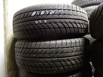 Zimní pneu Goodride, 235/65/17, 2 ks, 7 mm