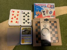 Deskové hry, karty, dáma, člověče nezlob se, atd.