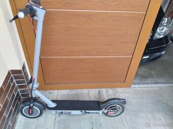 Elektrokoloběžka AERIUM smooth ride ultra