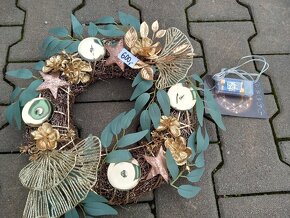 Adventní věnec svítící.