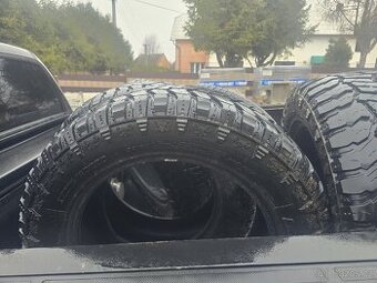 Radar Renegade R/T+ 275/60 R20