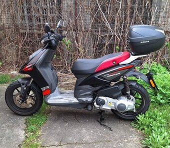 Aprilia SR 125 Motard