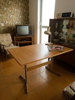 Retro zvedací a rozkládací stůl (60. léta) – výškově nastavi