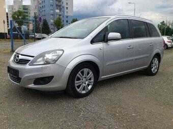 Opel Zafira,1.8 i 103 Kw 7 míst