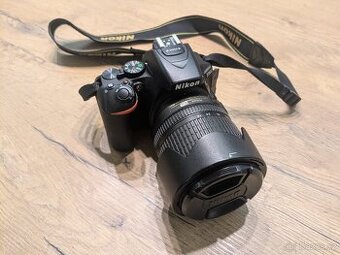 Zrcadlovka D5600 + 2x objektiv + komplet příslušenství