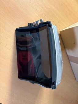 Volkswagen Touareg 3 760 / Head-up displej / 761919608A