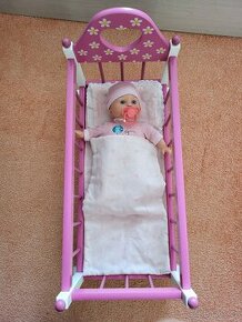 Dřevěná postýlka pro panenky + panenka s cumlíkem