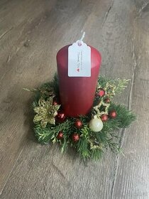 Vánoční svícen červená svíčka - 1
