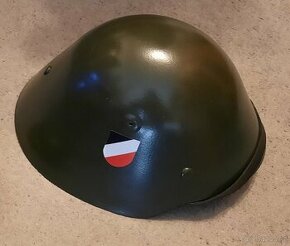 Německá helma Wehrmacht