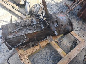 Zetor 3011 převodovka, nadrz atd.