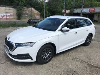 Škoda Octavia 4 kombi r.v.2023/5 DSG 2.0 TDi 110 kW ČR DPH