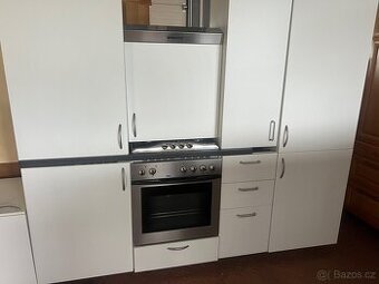 Rovná linka se spotřebiči