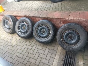 Opel, Chevrolet 215/60 R16. 5x115