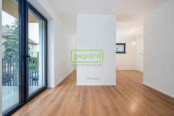 Prodej bytu 2+kk/B, 40 m2 + 4 m2, Praha 8-Kobylisy