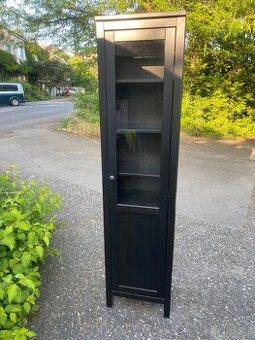 IKEA Hemnes vitrína - černohnědá