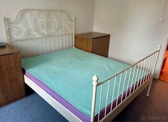 Postel s matraci Ikea 160x200