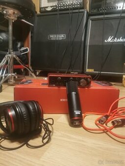 Focusrite Scarlett 2i2 Studio 3rd Generation