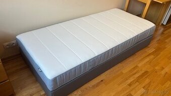 Postel ikea s roštem a matrací 90x200