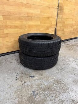 Zimní pneu 205/60/16