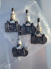 POUŽITÝ - Ventil se snímačem tlaku 4ks - Mitsubishi
