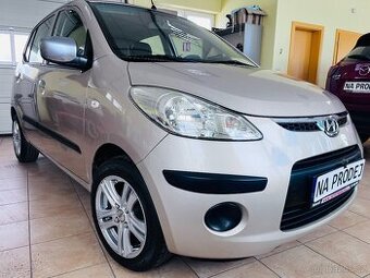HYUNDAI i 10 1.1 i NAJETO JEN NECELÝCH 47 TIS KM ALU KOLA