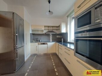 Znojmo, pronájem bytu OV 3+1, 104 m2, zimní zahrada, rekonst