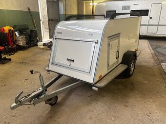 Přívěs pro přepravu psů DOG 4 SP 750kg