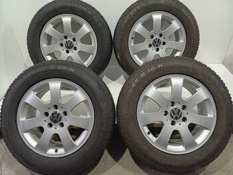Zimní alu sada Tiguan 5x112 R16 ET33 pneu 215/65/16 Semperit