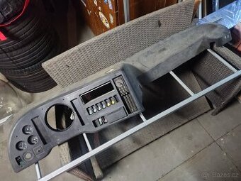 Přístrojová deska Avia