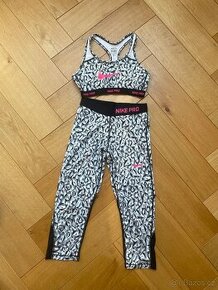 Sportovní souprava Nike vel 156/166