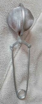 nerezové sítko na čaj