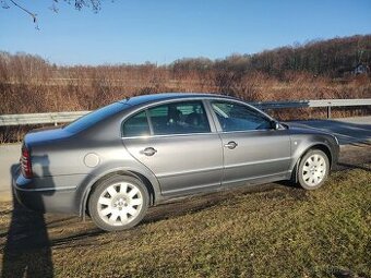 Škoda Superb 2.8 rok 2005