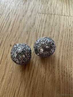 Stříbrný klip na Pandora náramek