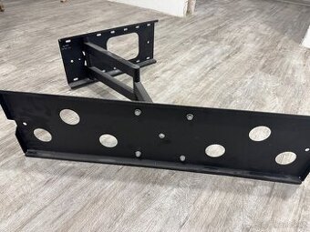 Držák na TV na zeď