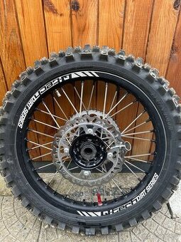 Zadní kolo na Suzuki RMZ 250 2018