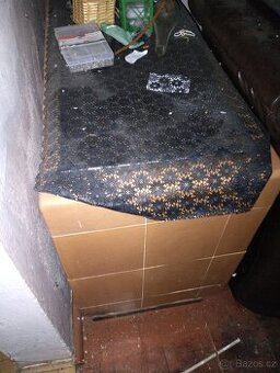 ZA ODVOZ KACHLOVÁ ELEKTRICKÁ KAMNA