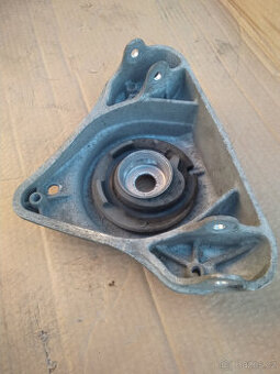 8E0412383C Audi A4 B6 B7 Horní uložení tlumiče pérování