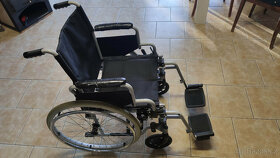 Skládací invalidní vozík 45 cm
