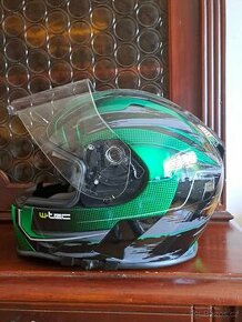 W-tec přilba , má zabudované handsfree