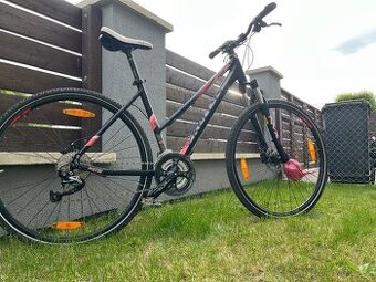 Trekingové cyklistické kolo Kellys Pheeve 30 velikost L