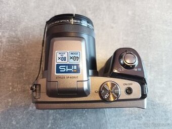 Olympus SP-820UZ