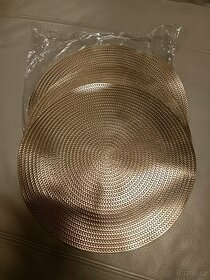 3 ks prostírání zlaté lesklý povrch průměr 38 cm