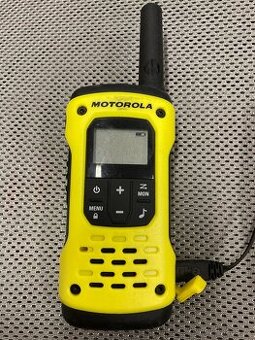 Vysílačky Motorola – 6 ks + nabíječky – TOP stav - 1