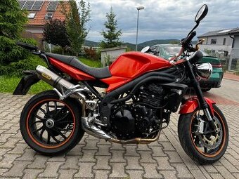 Triumph Speed Triple 1050