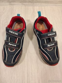 Sportovní dětské boty značky GEOX, vel. 37