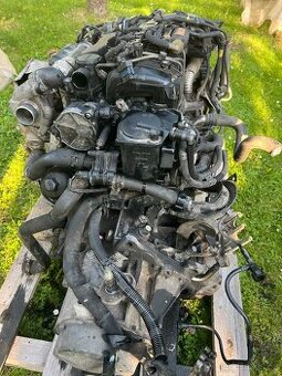 Motor z citroena c4 2006, 66kw 1.6 tdi, 260 000 km najeto
