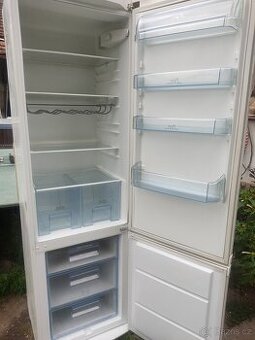 lednice s mrazákem Electrolux 200/60cm